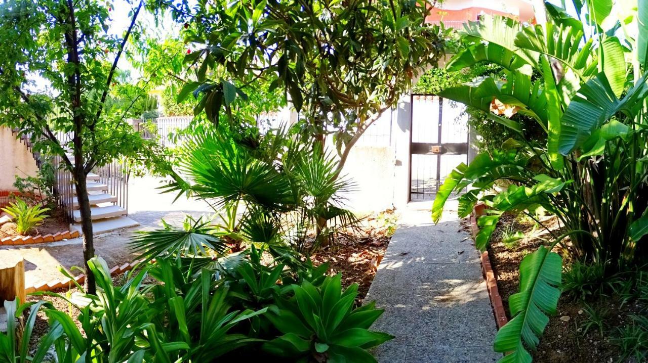 Casa Roby 120 Mt Beach Fontane Bianche Eksteriør bilde